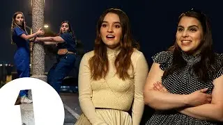 Well... I got it! Booksmarts Kaitlyn Dever & Beanie Feldstein on silent dancing and Lisa Kudrow