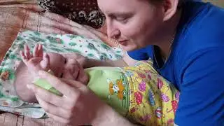 15. Милана боится щекотки