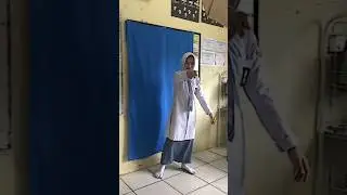 baju sekolah unik, ada yang tau namanya apa? 