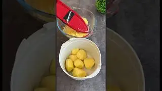 Как быстро нарезать картофель пластинками и 100% не пораниться :) 