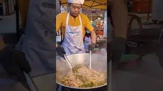 Amazing Stir-fried morning glory noodles with Shrimp -Thai Street Food