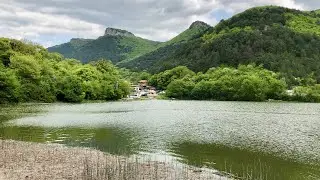 КРЫМ. МАНГУП - МЕСТО СИЛЫ. ВОЛШЕБНО КРАСИВАЯ ПРИРОДА. ГОРЫ, ОЗЕРО как в ШВЕЙЦАРИИ!
