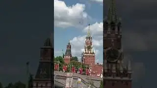 Украинский дрон над Москвой
