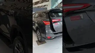 Toyota Fortuner Legender 2024 luxury family suv 7Seaters 4x4 off road