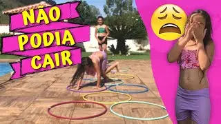 DESAFIO  DA PISCINA DO BAMBOLÊ NA PISCINA | QUEM CAIR TEM QUE PULAR NA PISCINA | Maria Fernanda