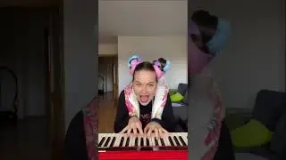Как я играю на пианино 