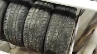 Настенная стойка для колес из квадратного профиля 20*20*1,5 под колеса
