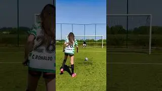 Left or Right?! 🤔 (CRISTIANO RONALDO EDITION)