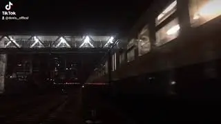 Между вагонами 