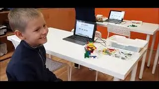 Занятия в кружке робототехники Robotronix