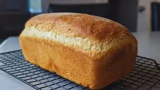 Crispy bread, like in a bakery. Stays fresh for a long time, does not crumble.