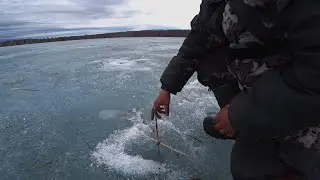 Экстремальная РЫБАЛКА на КАРАСЯ! Клюёт на КРЕСТЫ! Весенняя рыбалка!