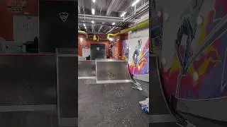 Это #Я #Летаю Где круче трёха? В Легенде или в Трёхе? #ролики #inline #rollerblading #трюки #роллер
