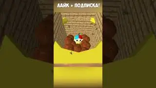 Маленький мальчик пошёл в туалет!