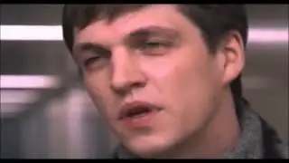 Небо.  Девушка.  Самолёт.