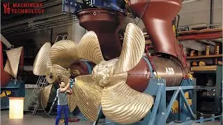 Cleaning Gigantic Propellers Underwater -  Billion Dollar Ship Cleaning Process