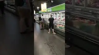 Зашел в АТБ