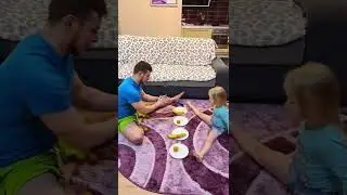 Музыкальная игра с детьми на ритмику с тарелкой и фруктами(инстаграмм)