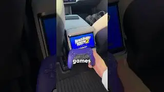 Tesla Finally Added Video Games to the Rear Screen! 😲🎮