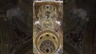 В Риме есть пару церквей с увеличительными зеркалами 🤔