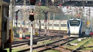 20172 Rani Kamlapati Vande Bharat Express arriving Agra Cantt, Indian Railways...!!