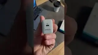 Лучшее зарядное устройство Anker PowerPort III 20W PD 🪴
