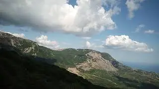 Зубастые скалы