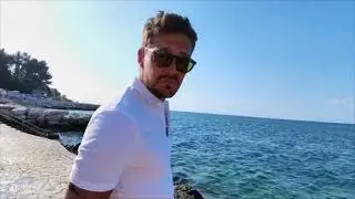 Милош Бикович увидел суслика.