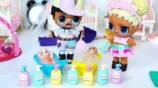 BATHING AND CRYING😭😭 Kids LOL SURPRISE family of dolls lol! Funny dolls cartoons Darinelka