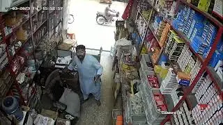 CCTV Footage Of Robbery In Hyderabad || Bohri Bazar Saddar Cant || #cctv #robbery #hyderabad #news