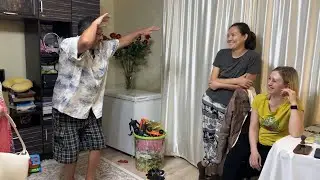 Подарки из Америки от Младшей Келин / Родители Встретили Подписчиков из России /На Операцию /Влог306