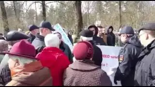 Митинг на кладбище в Шлиссельбурге