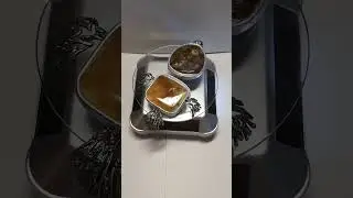 Кулон из янтаря с добавлением кожи и авторской фурнитуры из латуни #amber #handmade #jewellery #diy