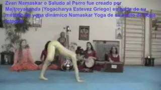 Svana Namaskar - Saludo del Perro de Yoga Integral ® de Maitreyananda
