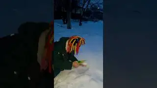 Китайка заморозила Змеек😂😆