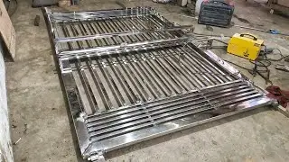 Make Stainless Steel Modern Main Gate With Red ACP Sheet work || gate installation process