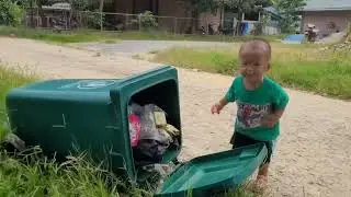 A 17-year-old single mother went tovisit her grandparents,cutbananas to sell,and theboy went missing