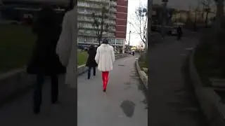 #Shorts Granate styling, walking in public, #Vienna, red thigh high boots, white fur coat