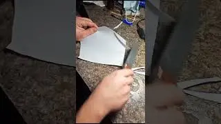 Нож