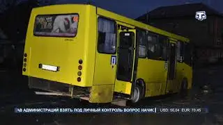 В Симферополе маршрутка просела в траншею