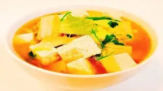 Китайская кухня.  Суп из тофу с говядиной и пекинской капустой