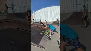 Типичный самокатер🤣 🛴 #shorts #bmx #трюковойсамокат #велосипед #мтб