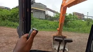 How to operate/Drive a Hitachi excavator machine Hindi.  