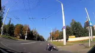 Велосипедист упал на проезжую часть