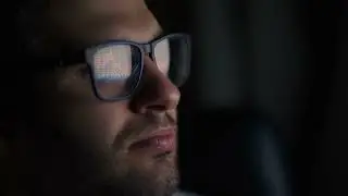Close Up Of Glasses Man Investor Watching The Change Of Stock Market On Laptop Screen 4k
