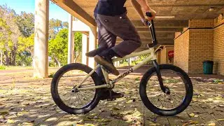 BMX STREET: Murray Loubser Tripod Edit / woozyBMX 2021
