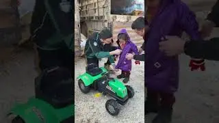 Czn.Burak Помогает Людям из Сирии