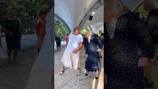 🔥Валентина Ивановна пошла в отрыв в свои 90🔥Она лучшая Моника Белуччи🌺👍Сокольники 👍 
