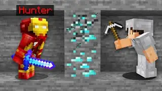 Surviving a Superhero Hunter in Minecraft...