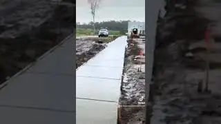 POURING CONCRETE IN THE 🌧️ WHAT HAPPENS? 